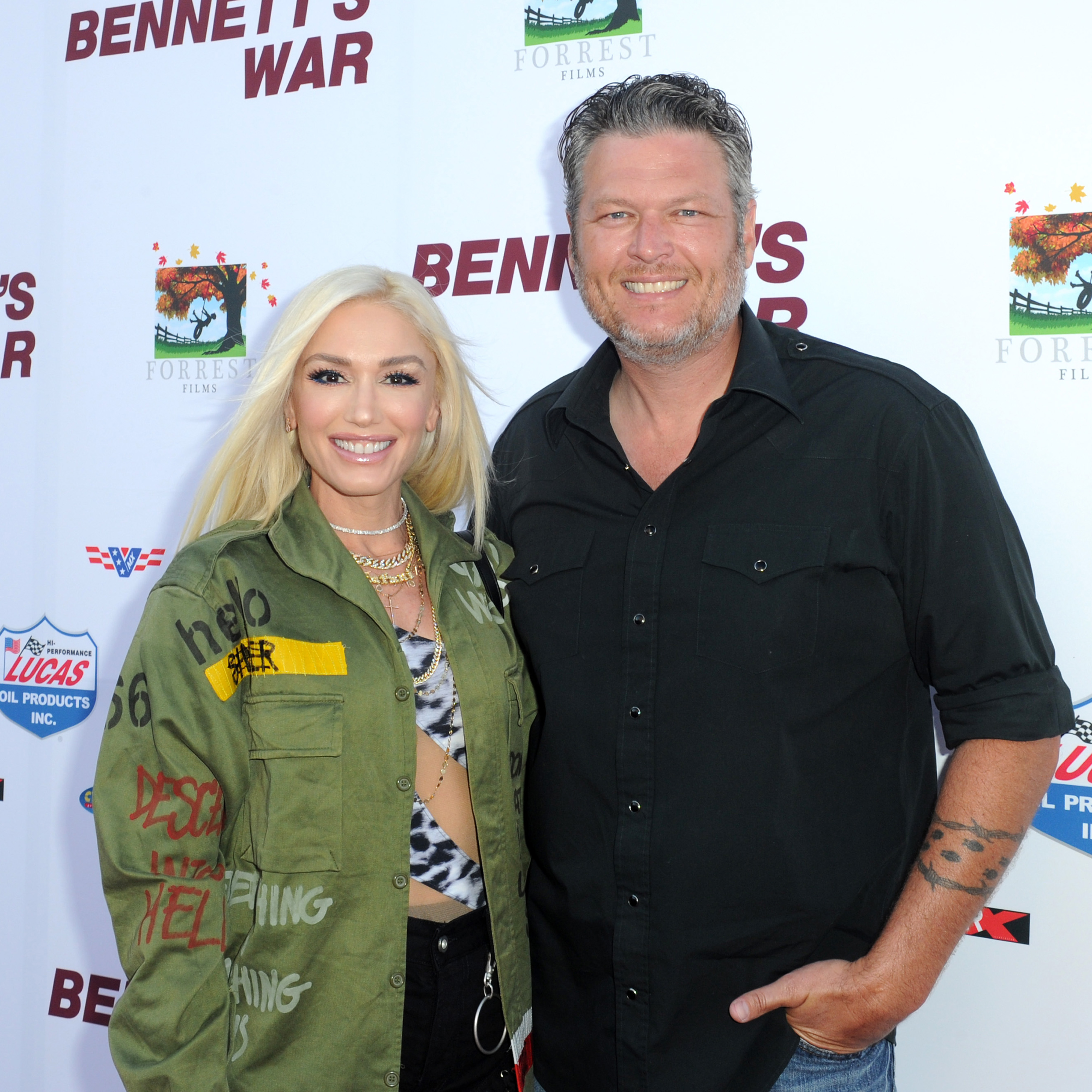 People Magazine (Gwen Stefani & Blake Shelton attend premiere)